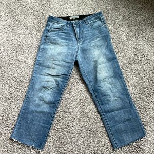 Wit & Wisdom (Nordstrom) cropped raw hem jeans. Super comfy stretchy jeans.
